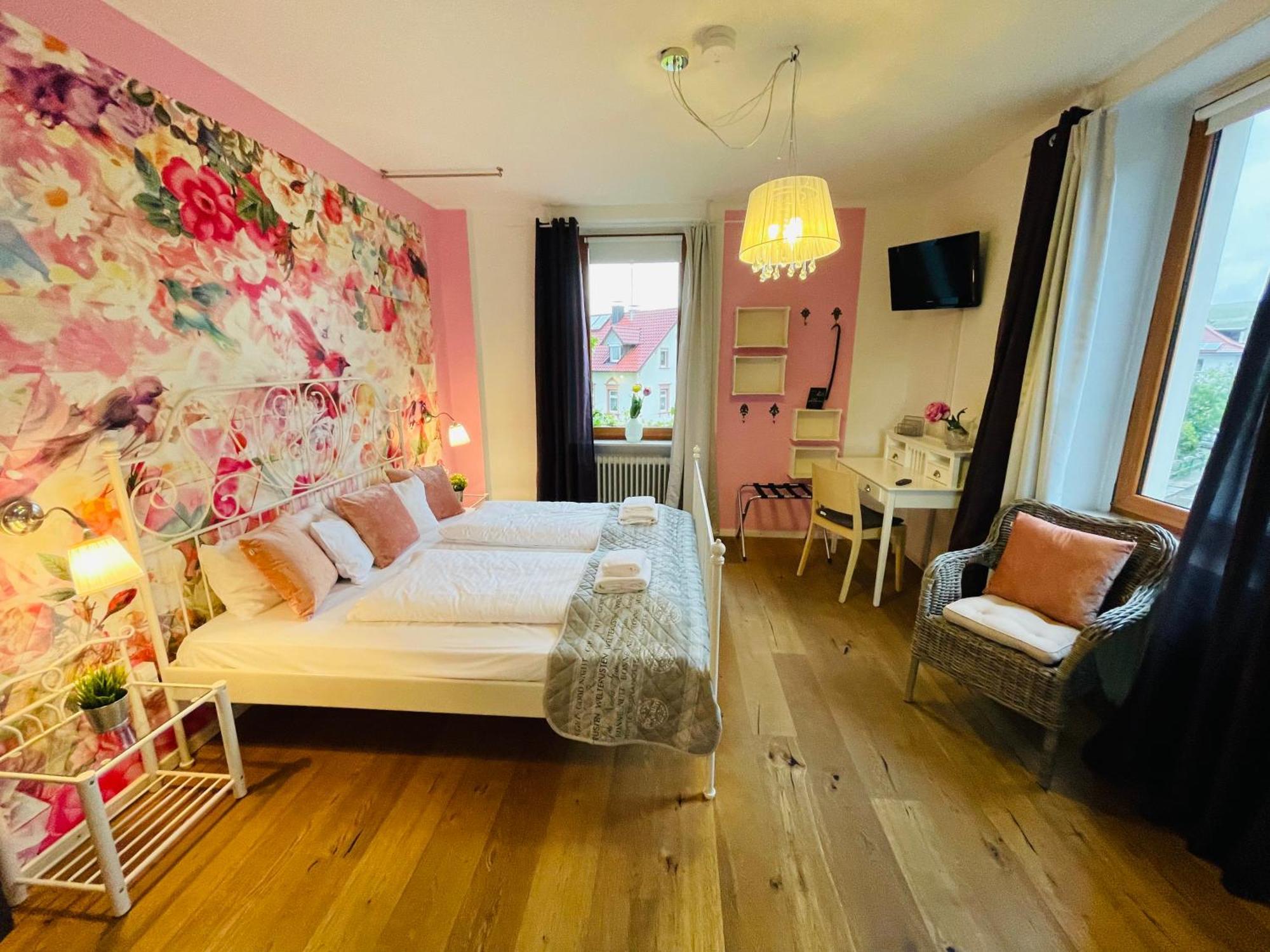 Zum Rayers Cafe-Restaurant & Boutique-Hotel Niederrotweil Quarto foto